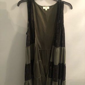 Entro Green/black suede vest